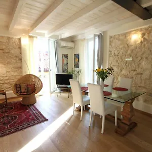 Casa Angie Vérone